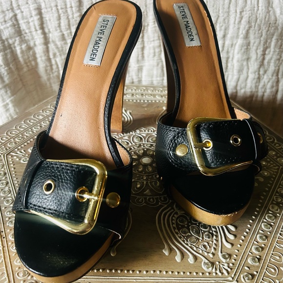 Steve Madden Shoes - Steve Madden Black and Gold Buckle Mules